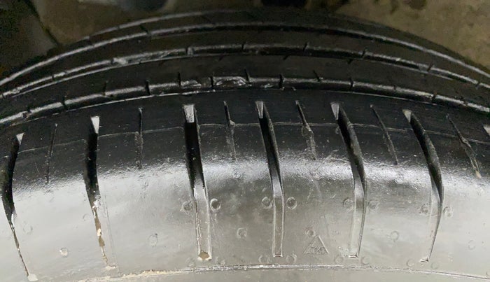 2017 Hyundai Creta 1.4 S PLUS, Diesel, Manual, 58,830 km, Left Front Tyre Tread