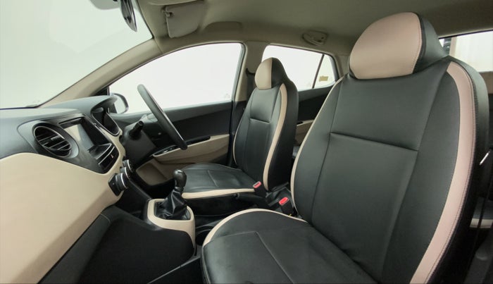 2017 Hyundai Grand i10 MAGNA 1.2 KAPPA VTVT, Petrol, Manual, 66,595 km, Right Side Front Door Cabin