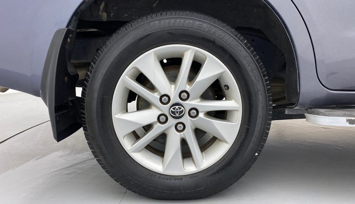 2018 Toyota Innova Crysta 2.4 GX 7 STR, Diesel, Manual, 53,092 km, Right Rear Wheel
