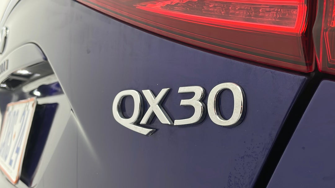 Badge (Boot Right Side)