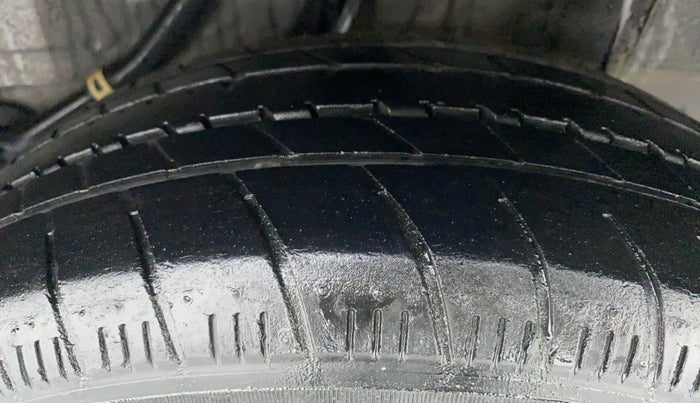 2014 Honda Brio 1.2 E MT I VTEC, Petrol, Manual, 30,768 km, Left Rear Tyre Tread