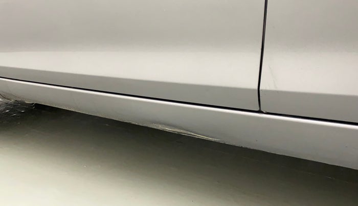 2014 Maruti Swift Dzire VXI, Petrol, Manual, 48,522 km, Left running board - Slightly dented