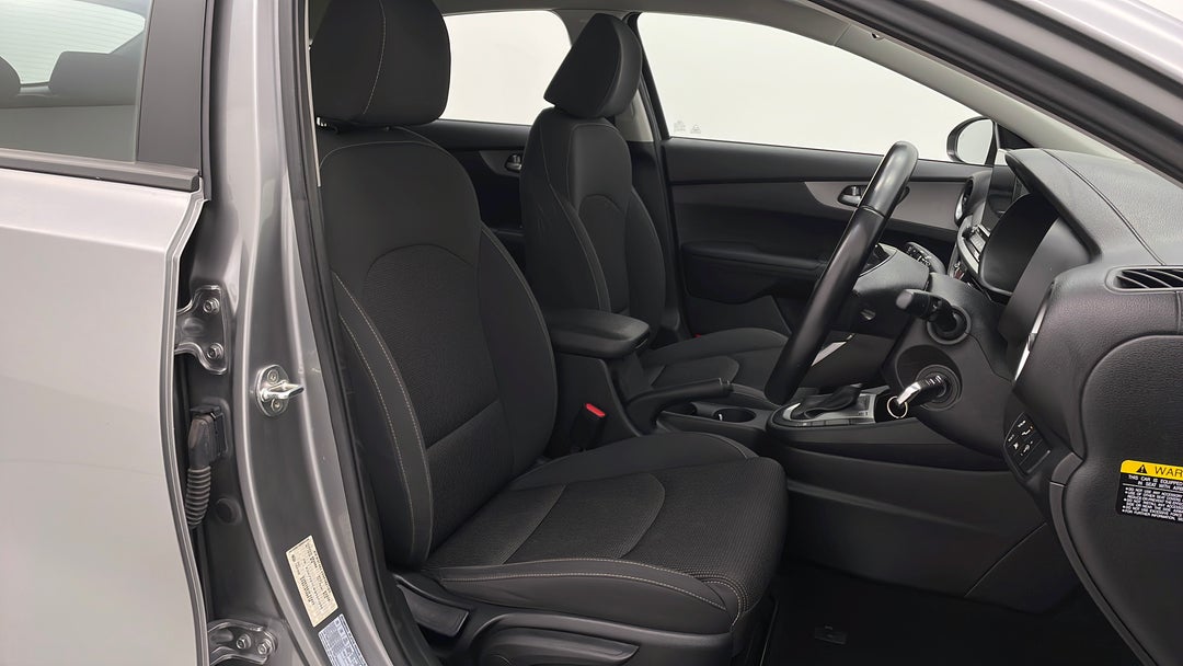 2020 Kia Cerato S, Automatic, 55582 km, Right Side Front Door Cabin View