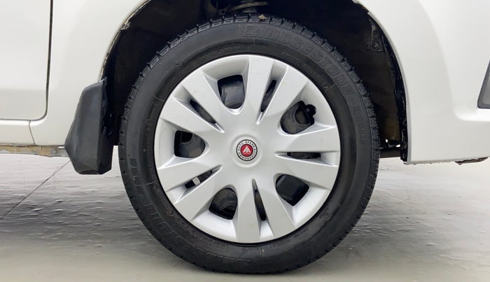 2015 Maruti Alto K10 VXI P, Petrol, Manual, 24,518 km, Right Front Tyre