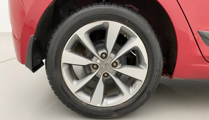 2016 Hyundai Elite i20 ASTA 1.2, Petrol, Manual, 1,10,065 km, Right Rear Wheel