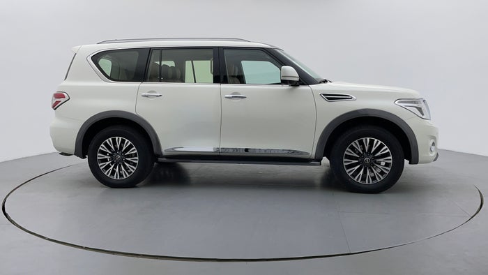 NISSAN PATROL-Right Side View