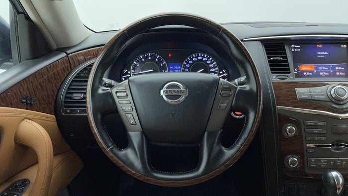 NISSAN PATROL-Steering Wheel Close-up