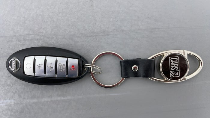 NISSAN PATROL-Key Close-up