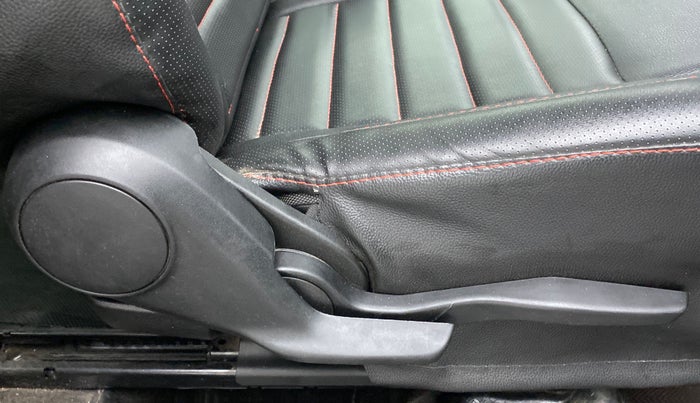 2018 Maruti Baleno ZETA 1.2 K12, Petrol, Manual, 37,499 km, Driver Side Adjustment Panel