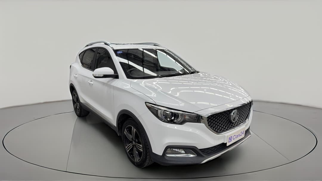 2019 MG ZS Essence, Automatic, 58405 km, Right Front Diagonal (45- Degree) View
