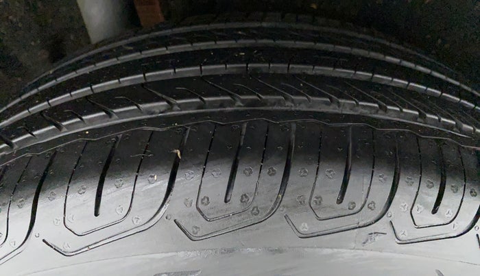 2020 Maruti Vitara Brezza VDI, Diesel, Manual, 41,465 km, Right Rear Tyre Tread