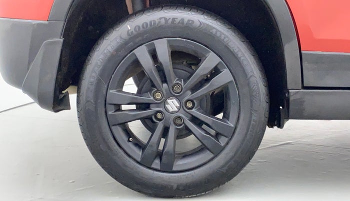 2020 Maruti Vitara Brezza VDI, Diesel, Manual, 41,465 km, Right Rear Wheel