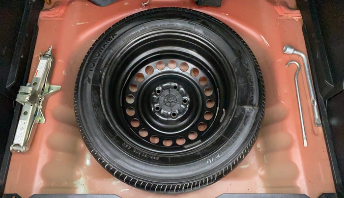 2020 Maruti Vitara Brezza VDI, Diesel, Manual, 41,465 km, Spare Tyre