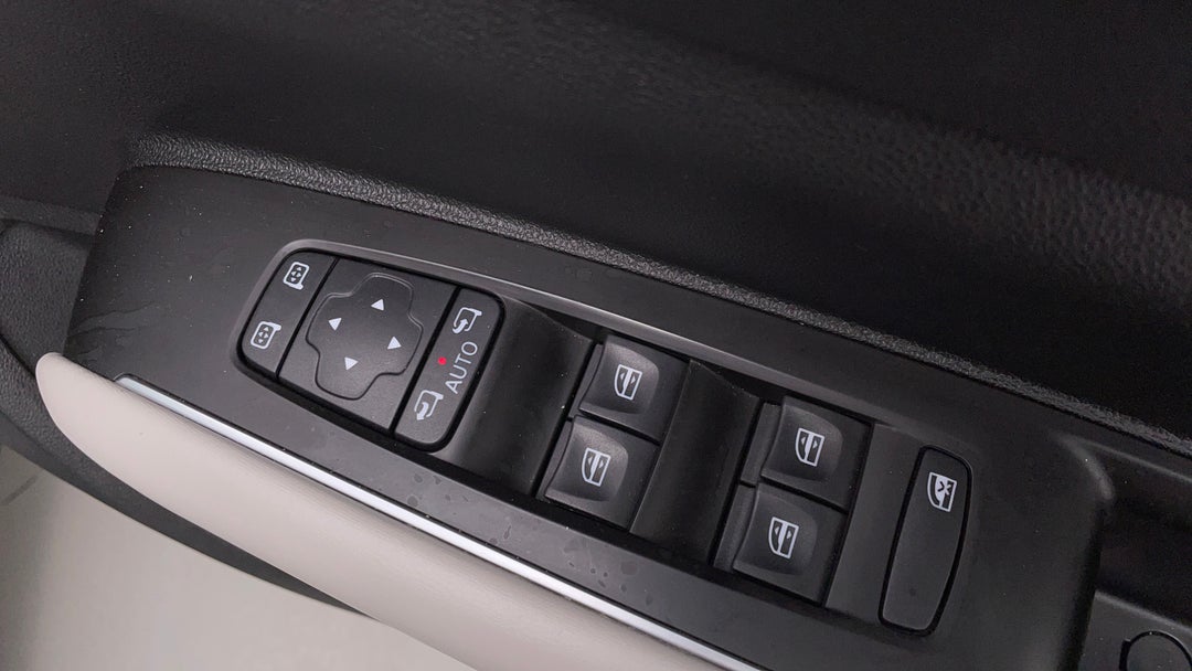 2022 Renault Koleos Intens (4x4), Automatic, 41469 km, Drivers Side Door Panel Controls