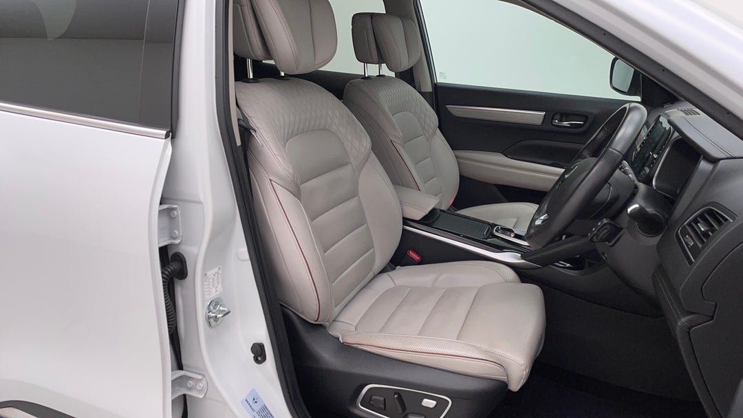 2022 Renault Koleos Intens (4x4), Automatic, 41469 km, Right Side Front Door Cabin View