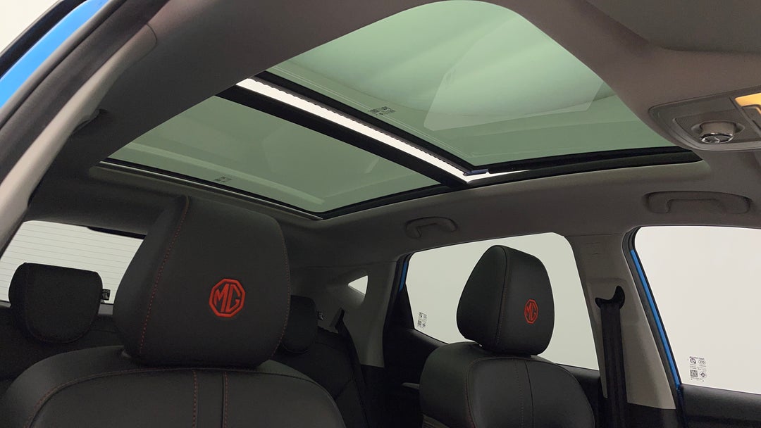 2021 MG Zst Essence, Automatic, 59729 km, Interior Sunroof/Moonroof