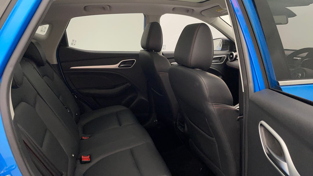 2021 MG Zst Essence, Automatic, 59729 km, Right Side Rear Door Cabin View