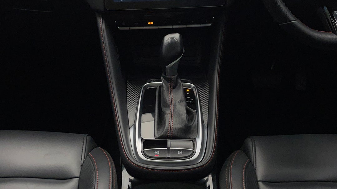 2021 MG Zst Essence, Automatic, 59729 km, Gear Lever 