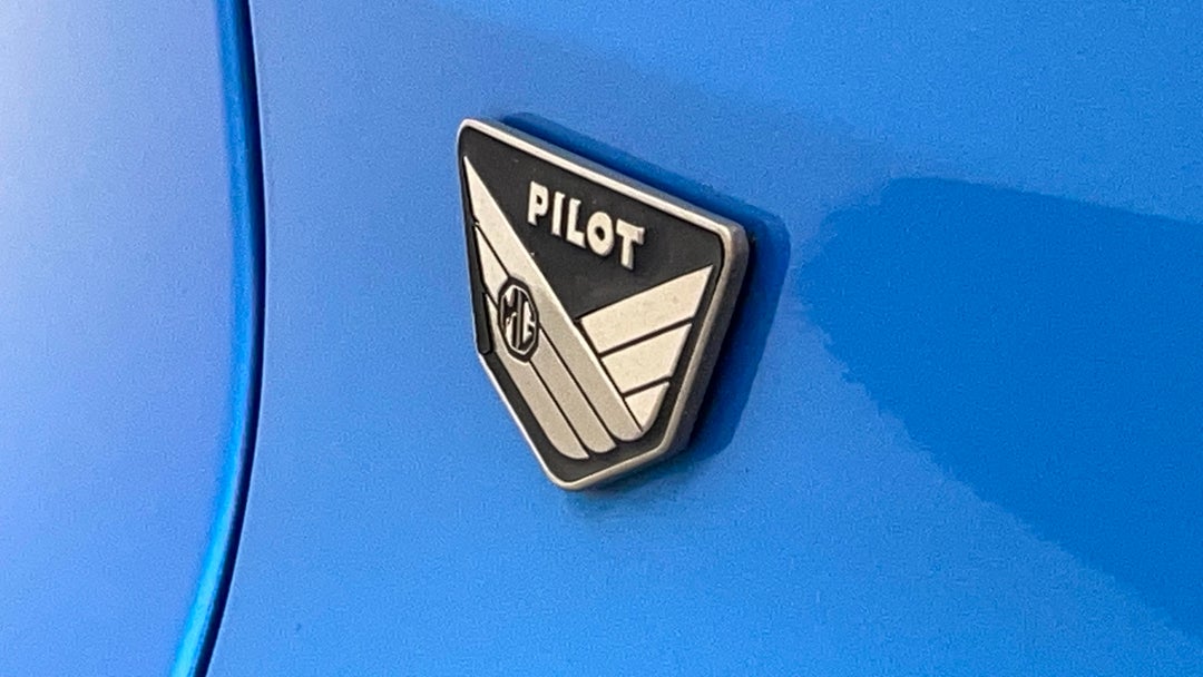 2021 MG Zst Essence, Automatic, 59729 km, Badge (Boot Left Side)