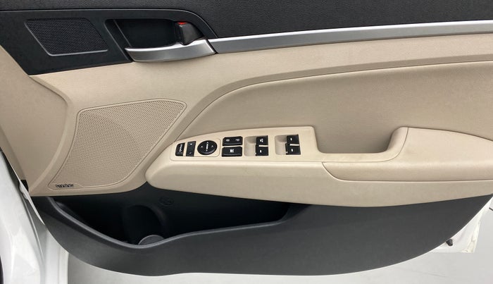2019 Hyundai New Elantra 2.0 SX(O) AT PETROL, Petrol, Automatic, 65,890 km, Driver Side Door Panels Control