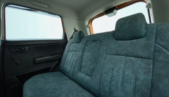 2021 Maruti New Wagon-R 1.0 Lxi (o) cng, CNG, Manual, 28,476 km, Right Side Rear Door Cabin