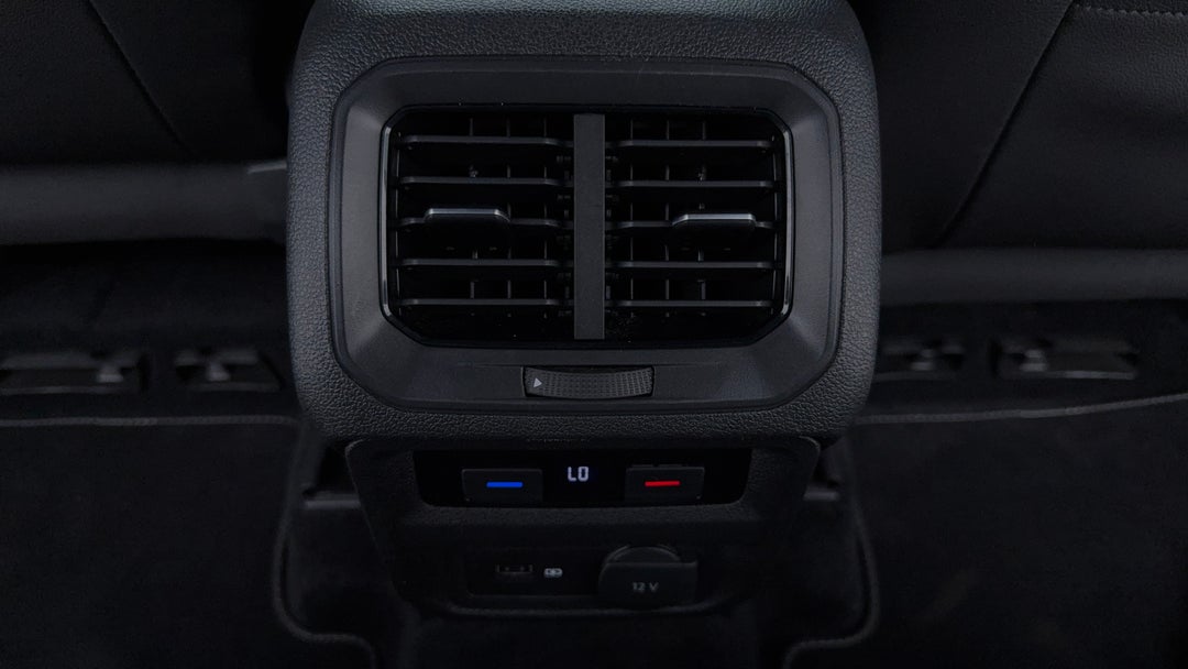 Rear A/C Vent