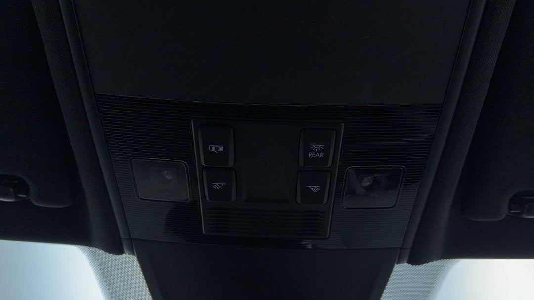 On-Roof Controls/Sunglass holder