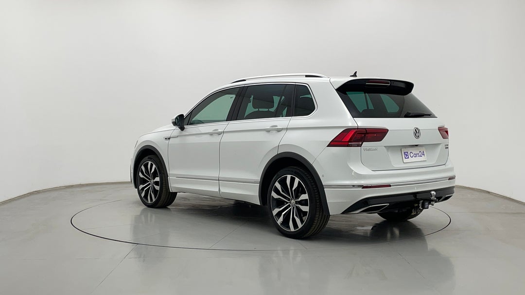 Left Back Diagonal (45- Degree) View