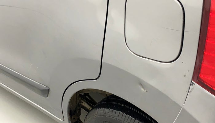 2017 Maruti Wagon R 1.0 LXI, Petrol, Manual, 65,930 km, Left quarter panel - Slightly dented