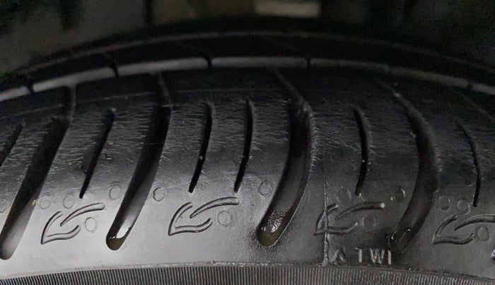 2022 Tata ALTROZ XM PLUS PETROL, Petrol, Manual, 10,409 km, Right Front Tyre Tread