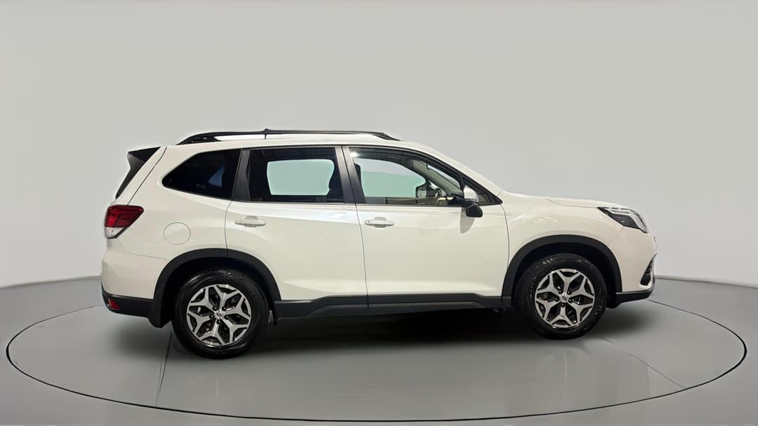 2024 Subaru Forester 2.5i (AWD), Automatic, 53839 km, Right Side View