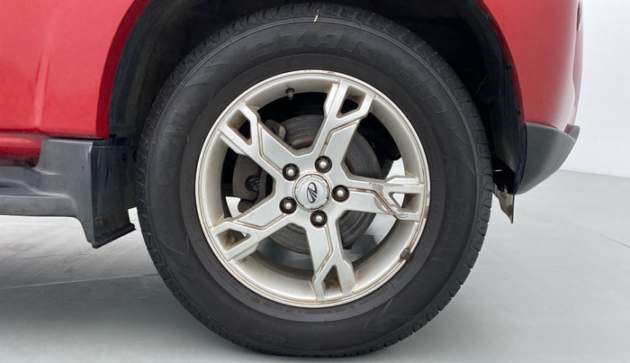 2015 Mahindra Scorpio S10, Diesel, Manual, 54,015 km, Right Front Wheel
