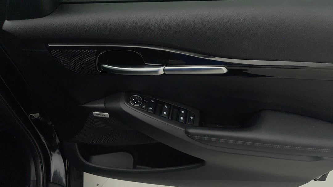 2020 Kia Seltos Gt-line (AWD), Automatic, 44017 km, Drivers Side Door Panel Controls