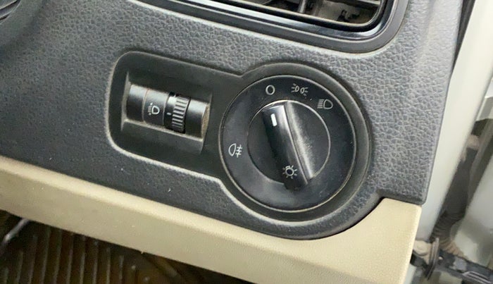 2011 Volkswagen Polo TRENDLINE 1.2L PETROL, Petrol, Manual, 47,782 km, Dashboard - Headlight height adjustment not working