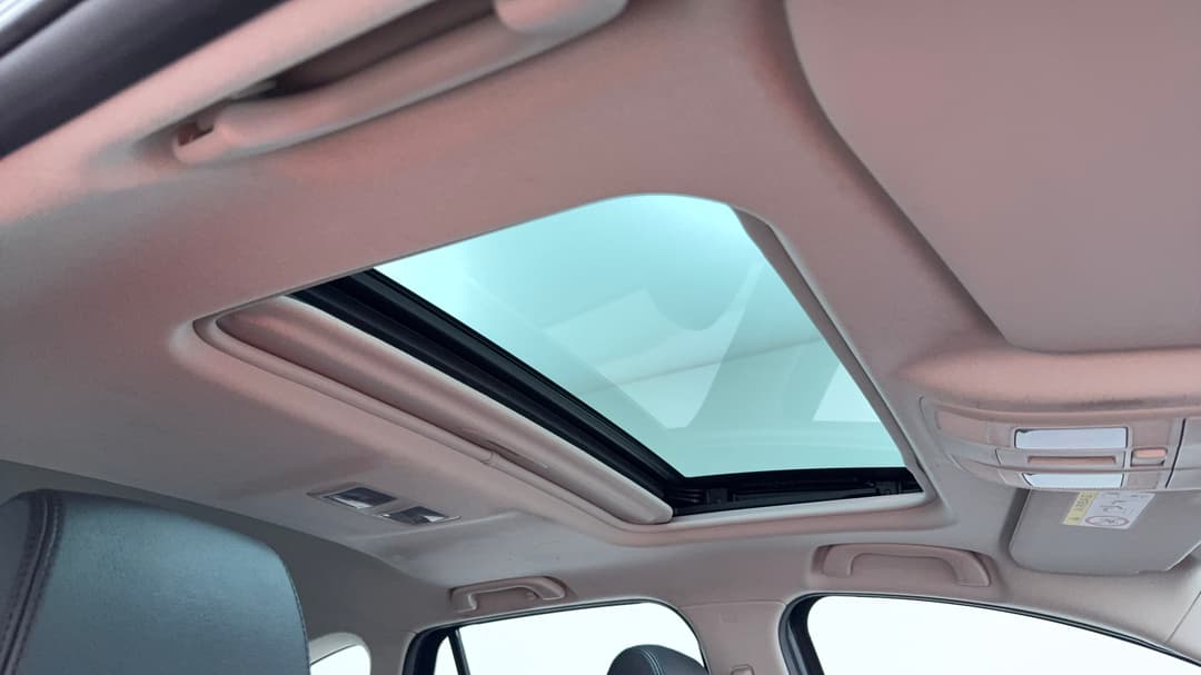 Interior Sunroof/Moonroof