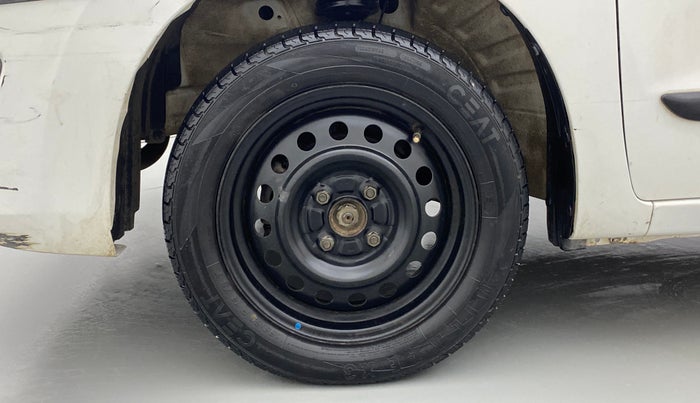 2017 Maruti Wagon R 1.0 VXI, Petrol, Manual, 45,537 km, Left Front Wheel