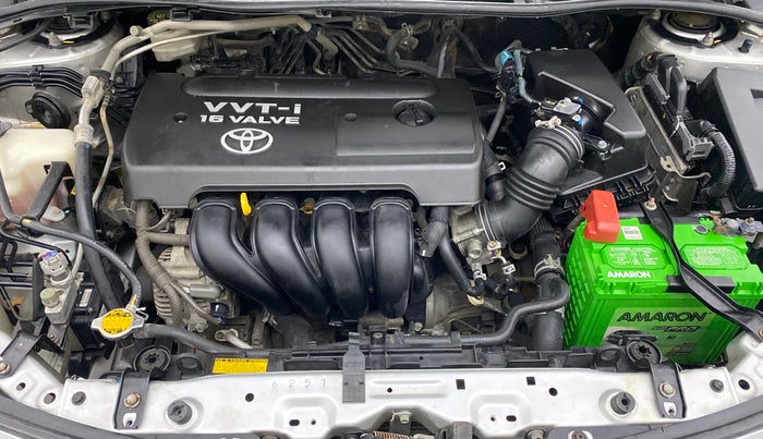 2010 Toyota Corolla Altis GL PETROL, Petrol, Manual, 75,213 km, Open Bonet