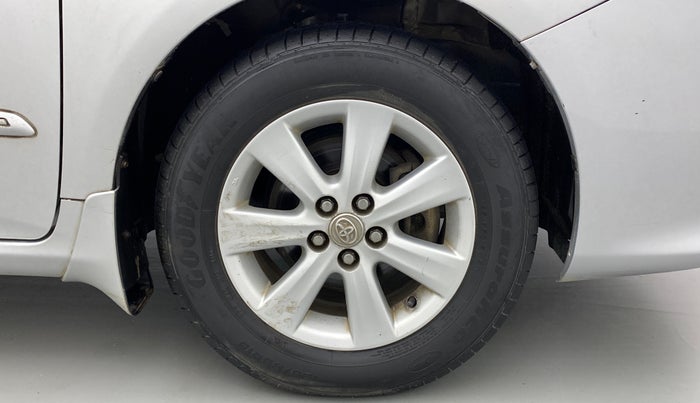 2010 Toyota Corolla Altis GL PETROL, Petrol, Manual, 75,213 km, Right Front Wheel