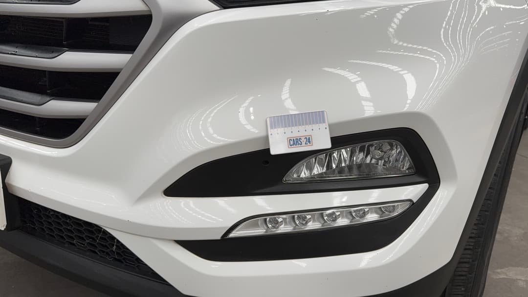 2017 Hyundai Tucson Active (FWD), Automatic, 129894 km, Bumper Front Chip