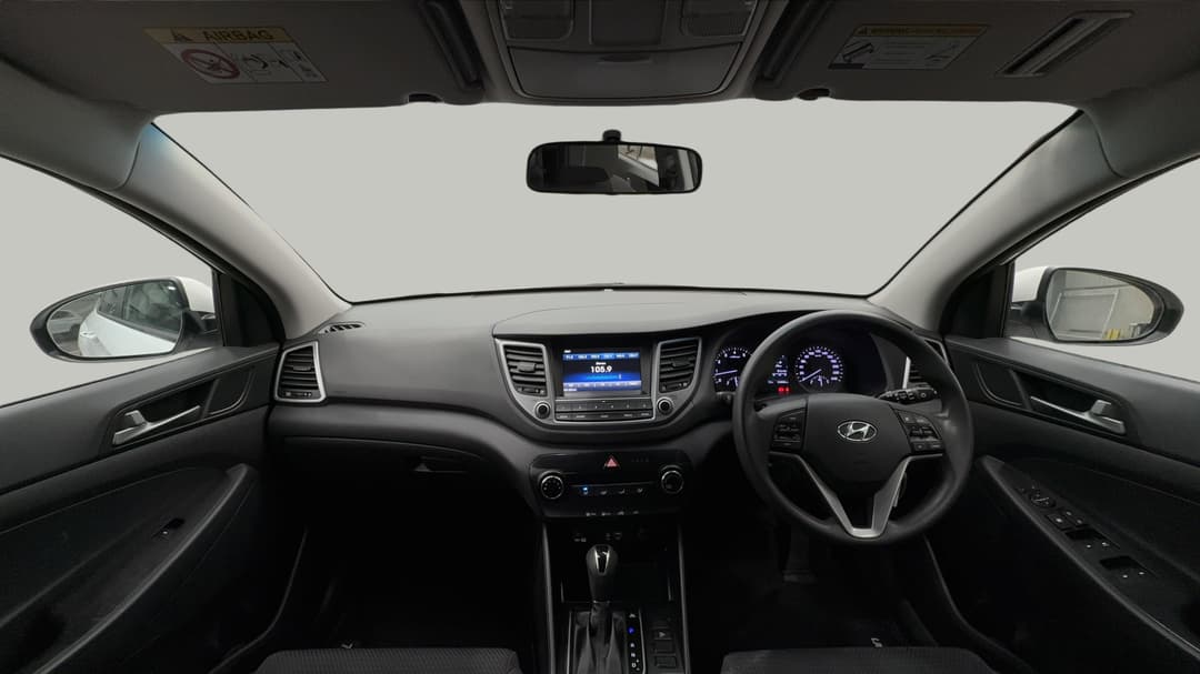 2017 Hyundai Tucson Active (FWD), Automatic, 129894 km, Dashboard View