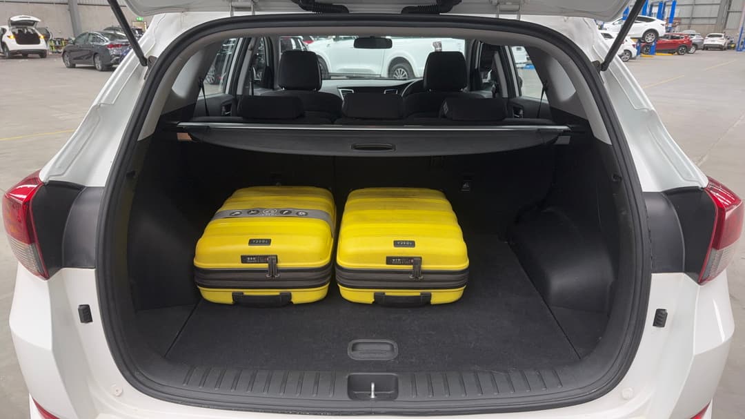 2017 Hyundai Tucson Active (FWD), Automatic, 129894 km, Boot Inside View with Luggage