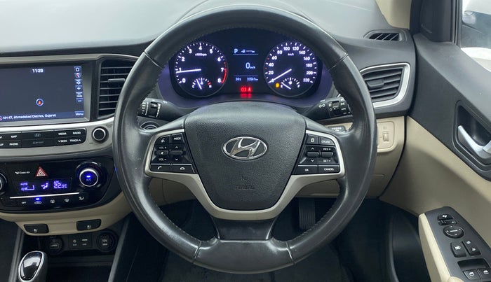 2017 Hyundai Verna 1.6 VTVT SX (O) AT, CNG, Automatic, 33,561 km, Steering Wheel Close Up