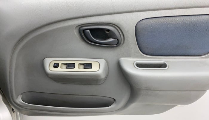 2014 Maruti Alto K10 VXI, Petrol, Manual, 81,446 km, Driver Side Door Panels Control