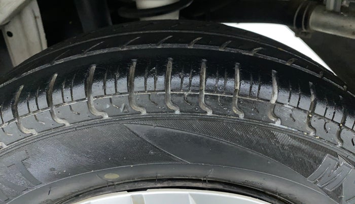 2018 Maruti Alto 800 LXI, Petrol, Manual, 13,179 km, Left Rear Tyre Tread