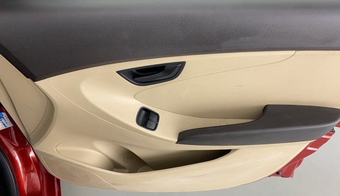 2013 Hyundai Eon ERA PLUS, Petrol, Manual, 35,414 km, Driver Side Door Panels Control