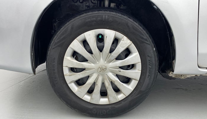 2012 Toyota Etios Liva G, Petrol, Manual, 42,595 km, Left Front Wheel