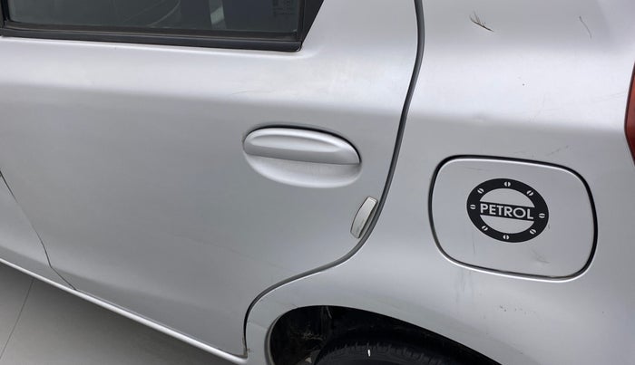 2012 Toyota Etios Liva G, Petrol, Manual, 42,595 km, Left quarter panel - Minor scratches
