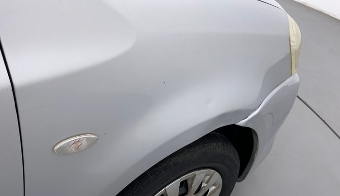 2012 Toyota Etios Liva G, Petrol, Manual, 42,595 km, Right fender - Slightly dented