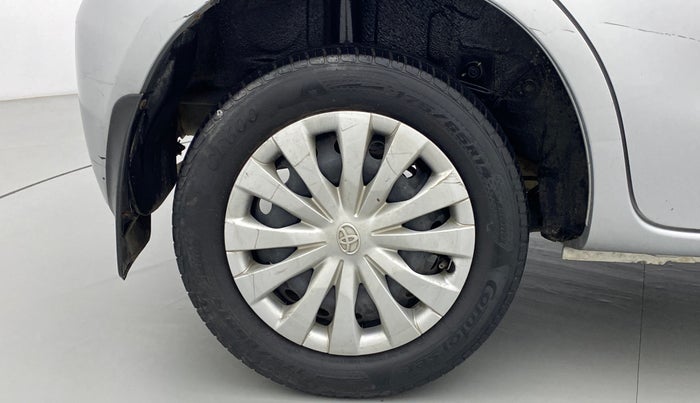 2012 Toyota Etios Liva G, Petrol, Manual, 42,595 km, Right Rear Wheel