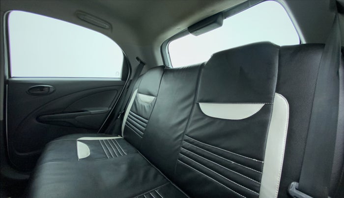 2012 Toyota Etios Liva G, Petrol, Manual, 42,595 km, Right Side Rear Door Cabin